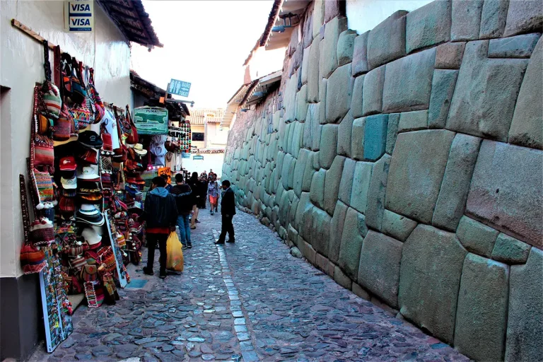 4-Day Cusco, Sacred Valley & Machu Picchu Tour: The Essential Andean Journey